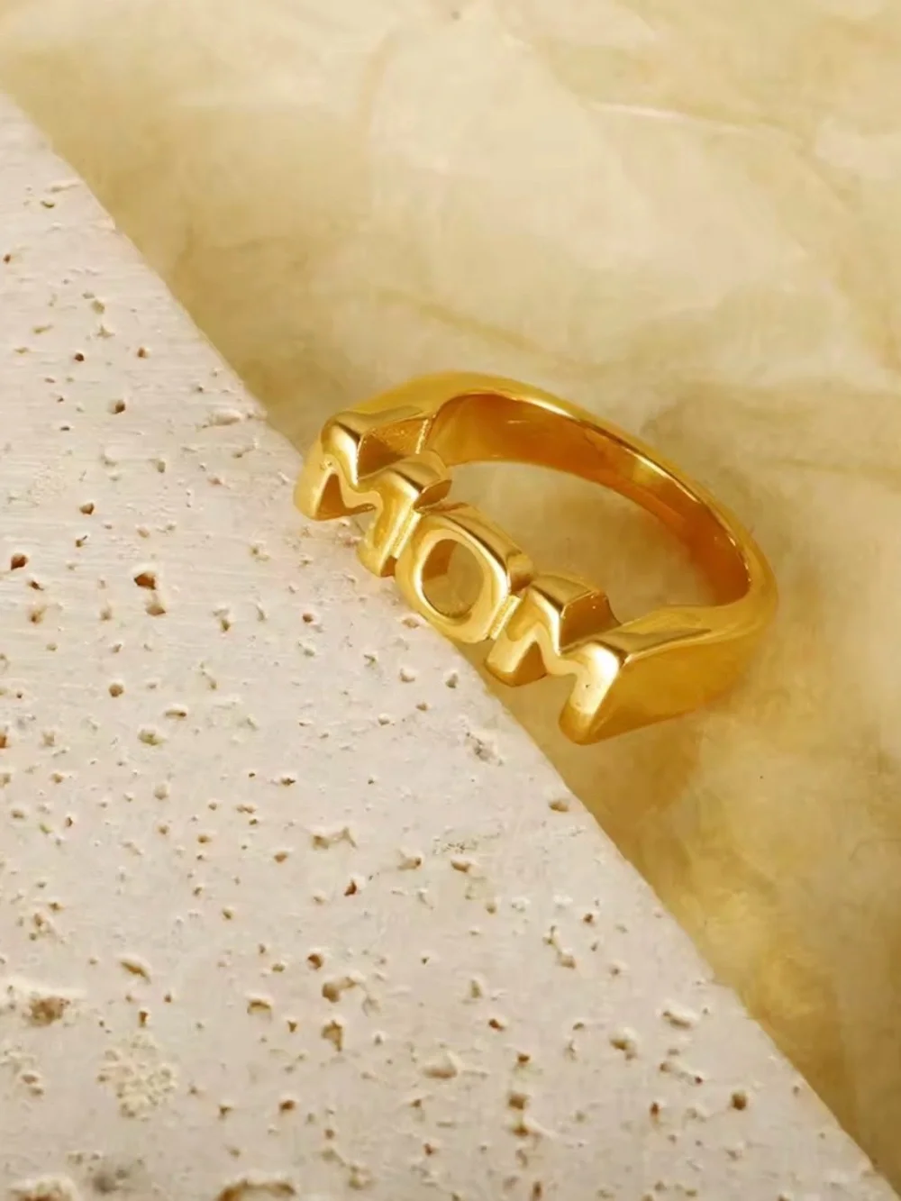 New Gold MOM Ring – Size 6 💛